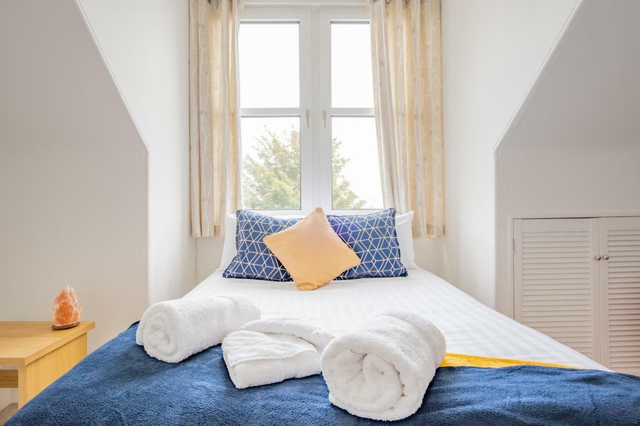 2 Bedroom Apt At Sensational Stay Serviced Accommodation Aberdeen - Clifton Road Exteriör bild